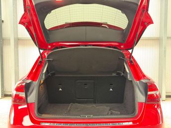 Mercedes-Benz GLA 1.6 GLA180 Urban Edition 7G-DCT Euro 6 (s/s) 5dr