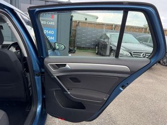 Volkswagen Golf 1.6 TDI BlueMotion Tech Match DSG Euro 5 (s/s) 5dr