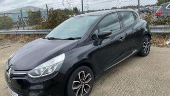Renault Clio 0.9 TCe Play Euro 6 (s/s) 5dr