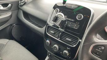 Renault Clio 0.9 TCe Play Euro 6 (s/s) 5dr