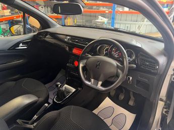 Citroen DS3 Cabrio 1.6 VTi DStyle Plus Euro 5 2dr