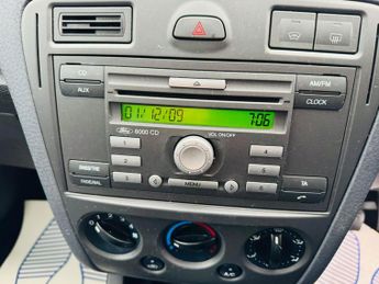 Ford Fusion 1.4 Zetec 5dr