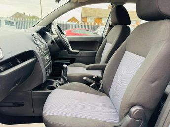 Ford Fusion 1.4 Zetec 5dr