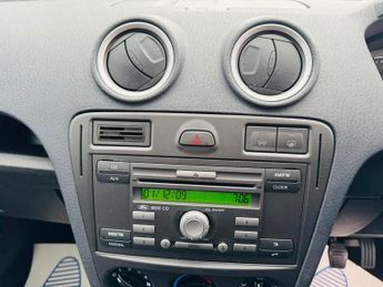 Ford Fusion 1.4 Zetec 5dr