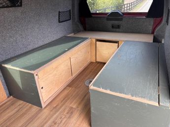 Volkswagen Transporter 1.9 TDI T30 L3 H2 4dr