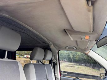 Volkswagen Transporter 1.9 TDI T30 L3 H2 4dr