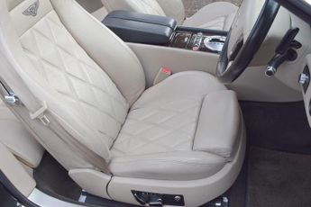 Bentley Continental 6.0 W12 GTC Auto 4WD Euro 4 2dr