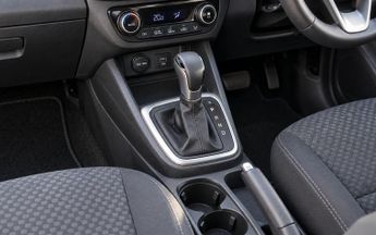 Hyundai i10 1.2 Premium Hatchback 5dr Petrol Auto Euro 6 (s/s) (84 ps)