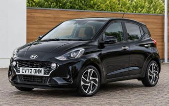 Hyundai i10 1.2 Premium Hatchback 5dr Petrol Auto Euro 6 (s/s) (84 ps)