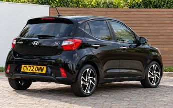 Hyundai i10 1.2 Premium Hatchback 5dr Petrol Auto Euro 6 (s/s) (84 ps)
