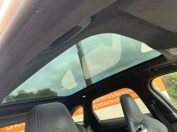 Jaguar F-PACE 5.0 P550 V8 SVR Quickshift AWD Euro 6 (s/s) 5dr