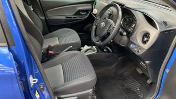 Toyota Yaris 1.5 VVT-h Icon Tech E-CVT Euro 6 (s/s) 5dr