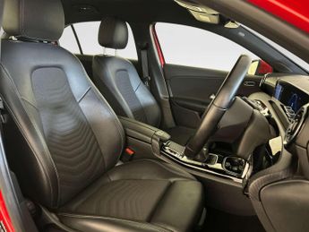 Mercedes-Benz A Class 1.3 A180 SE (Executive) Hatchback 5dr Petrol Manual Euro 6 (s/s)