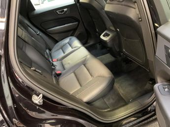 Volvo XC60 2.0 D4 Momentum Auto Euro 6 (s/s) 5dr