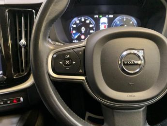 Volvo XC60 2.0 D4 Momentum Auto Euro 6 (s/s) 5dr