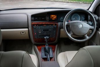Vauxhall Omega 