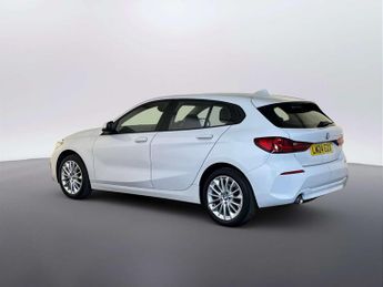 BMW 1 Series 1.5 118i SE (LCP) Hatchback 5dr Petrol DCT Euro 6 (s/s) (136 ps)