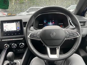 Renault Clio 1.6 E-TECH techno Auto Euro 6 (s/s) 5dr