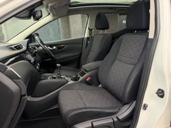 Nissan Qashqai 1.5 dCi n-tec+ 2WD Euro 5 (s/s) 5dr