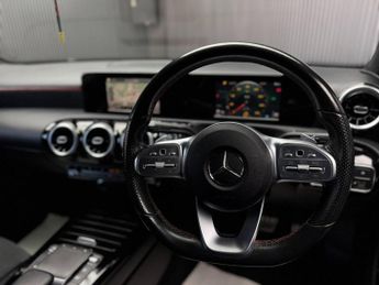 Mercedes-Benz A Class 1.5 A180d AMG Line 7G-DCT Euro 6 (s/s) 4dr