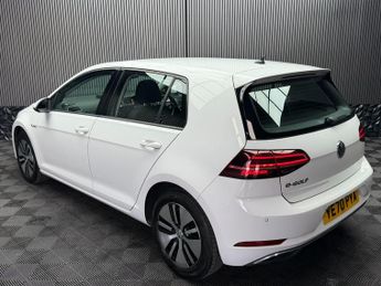 Volkswagen e-Golf 35.8kWh e-Golf Auto 5dr