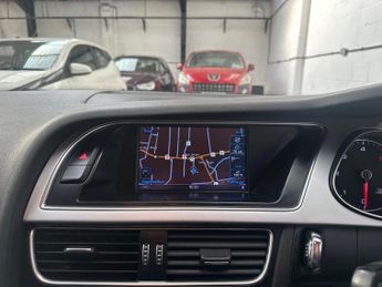 Audi A4 Avant 2.0 TDI S line Multitronic Euro 6 (s/s) 5dr (Nav)