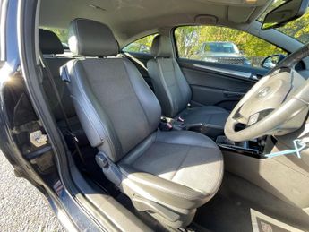 Vauxhall Astra 1.6i 16v Design Sport Hatch 3dr