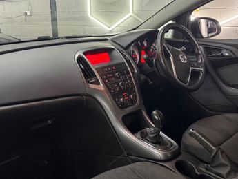 Vauxhall Astra GTC 1.6i Turbo Limited Edition Euro 6 (s/s) 3dr