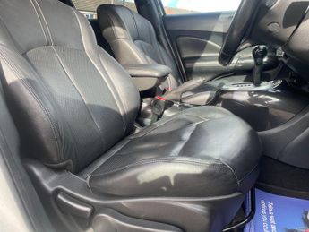 Nissan Juke 1.6 Tekna SUV 5dr Petrol XTRON Euro 6 (117 ps)