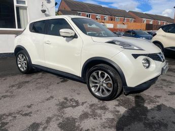 Nissan Juke 1.6 Tekna SUV 5dr Petrol XTRON Euro 6 (117 ps)