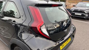 Toyota Aygo X 1.0 VVT-i Pure Hatchback 5dr Petrol x-shift Euro 6 (s/s) (72 ps)