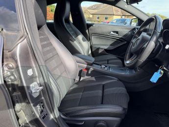 Mercedes-Benz CLA 1.6 CLA180 Sport Coupe 7G-DCT Euro 6 (s/s) 4dr