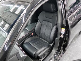 Audi A6 Saloon 3.0 TFSI V6 55 S line Saloon 4dr Petrol S Tronic quattro Euro 6 