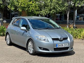 Toyota Auris 1.6 VVT-i SR 5dr