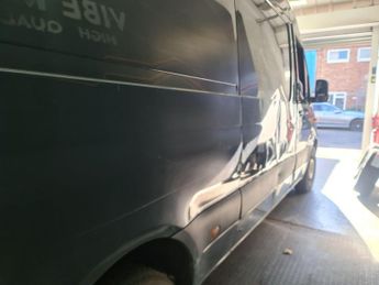 Mercedes-Benz eSprinter 55kWh Progressive Auto FWD L2 H2 5dr 20kW Charger