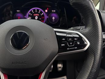 Volkswagen Golf 2.0 TSI GTI DSG Euro 6 (s/s) 5dr