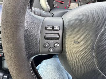 Nissan Micra 1.2 16v n-tec 5dr