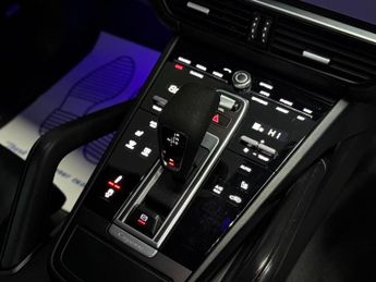 Porsche Cayenne 3.0T V6 Platinum Edition TiptronicS 4WD Euro 6 (s/s) 5dr