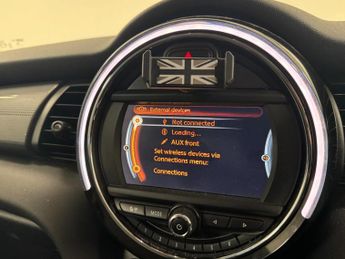 MINI Hatch 1.5 Cooper Auto Euro 6 (s/s) 3dr