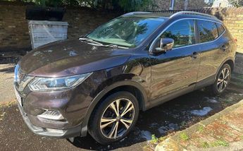 Nissan Qashqai 1.2 DIG-T N-Connecta XTRON Euro 6 (s/s) 5dr