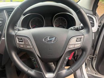 Hyundai Santa Fe 2.2 CRDi Style Auto 4WD Euro 5 5dr (5 seat)