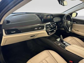 BMW 5 Series 2.0 520d MHT SE Saloon 4dr Diesel Hybrid Auto Euro 6 (s/s) (190 
