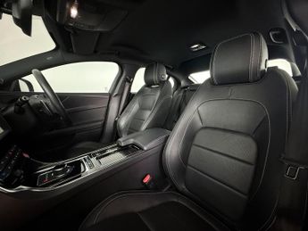 Jaguar XE 2.0i GPF R-Sport Saloon 4dr Petrol Auto Euro 6 (s/s) (200 ps)