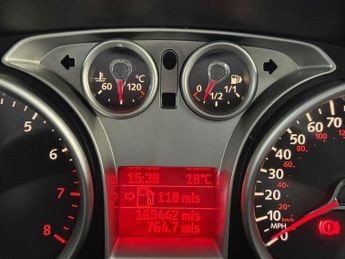 Ford Focus 1.6 Zetec 5dr