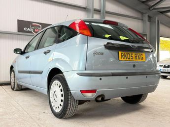 Ford Focus 1.6i 16v Flight 5dr