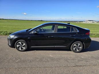 Hyundai IONIQ 1.6 h-GDi Premium DCT Euro 6 (s/s) 5dr