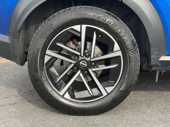 Nissan Juke 1.6 N-Connecta Auto Euro 6 5dr
