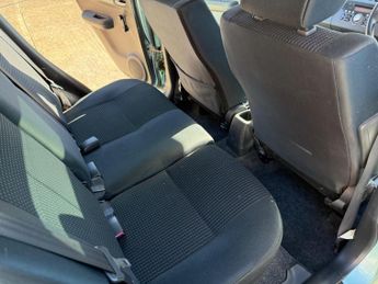 Suzuki Swift 1.5 GLX 5dr