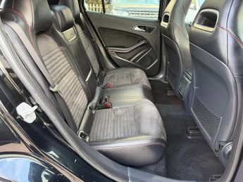 Mercedes-Benz GLA 2.1 GLA220 CDI AMG Line 7G-DCT 4MATIC Euro 6 (s/s) 5dr