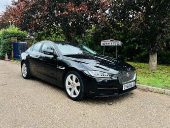 Jaguar XE 2.0d Portfolio Auto Euro 6 (s/s) 4dr